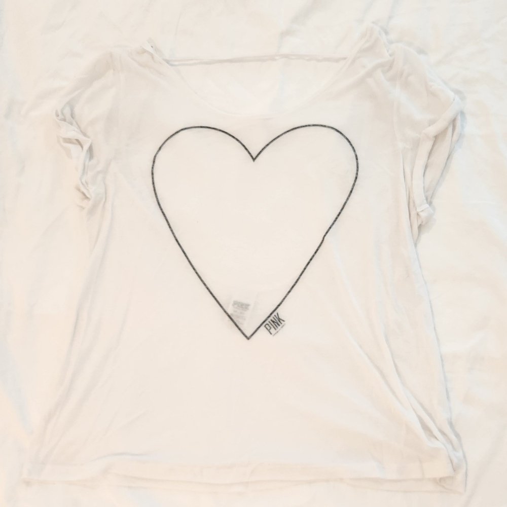 VS PINK Oversized White Heart Graphic Women's Top